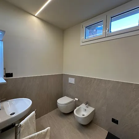 Modern House, A 7 Minuti Da Piacenza Citta * Gossolengo